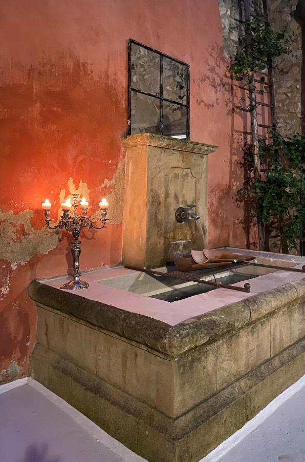 B&B Villa Des Muses 拉罗克当泰龙 外观 照片